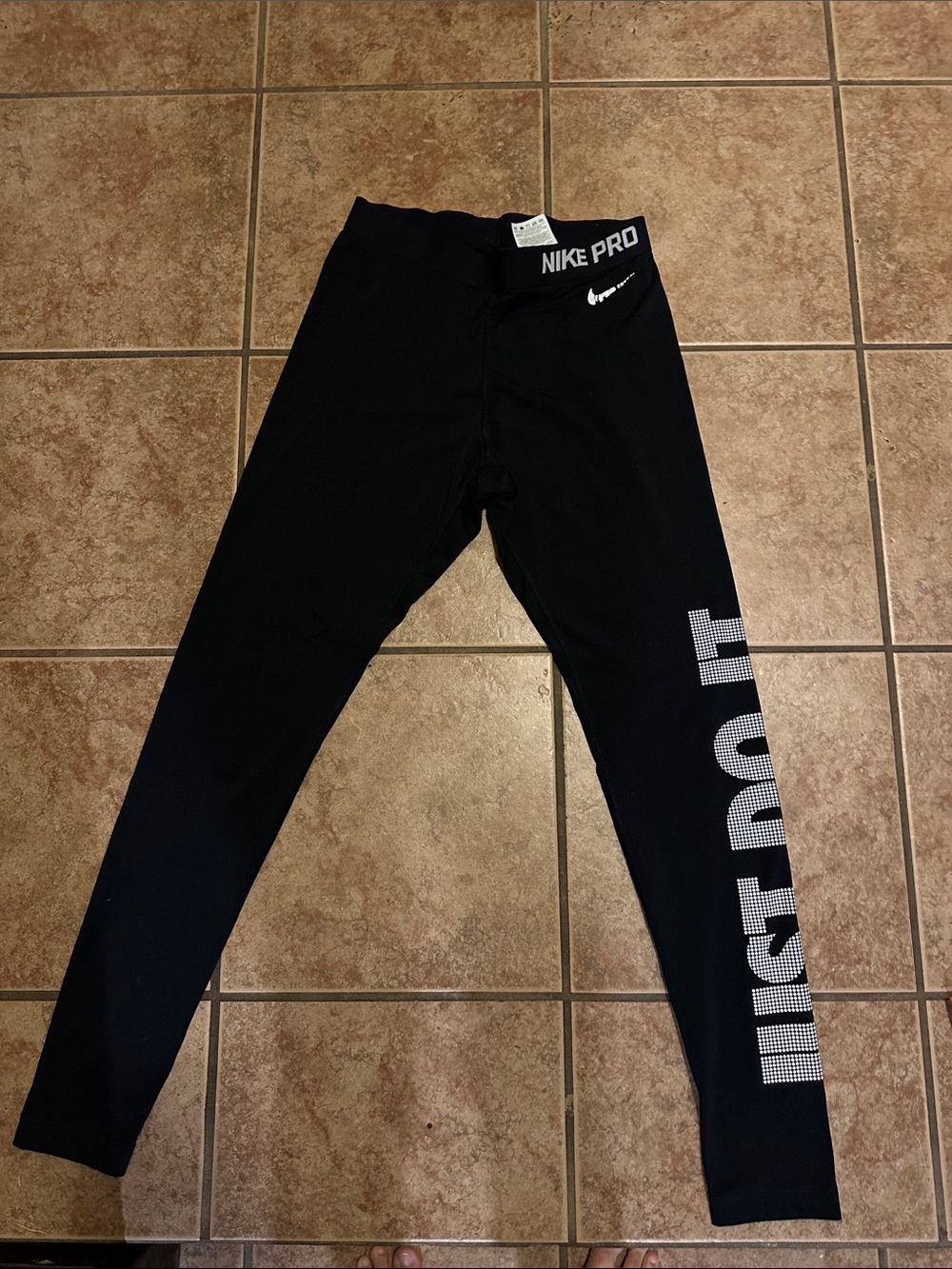 Nike Just Do It Leggings With Nike Racer Back Shirt Both Size Medium